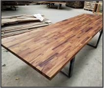 Fill nail & screw holes, knots, gouges & scratches. icon